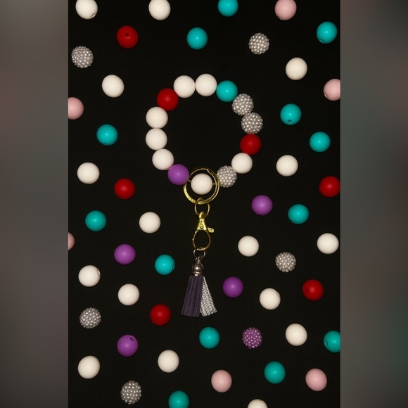 Colorful silicone Beads and Rhinestone Set - Picture 3 of 3